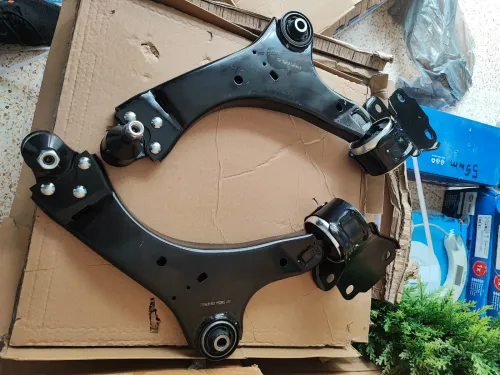 Triangle de suspension Avant Land Rover FreeLander 2 