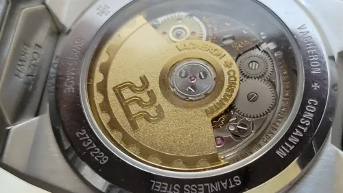 Vacheron Constantin 222 historique Neuve Avec Full Set, Piece d'execption très rare.