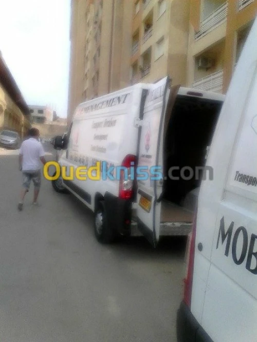 DEMENAGEMENT / نقل وترحيل الأثاث /