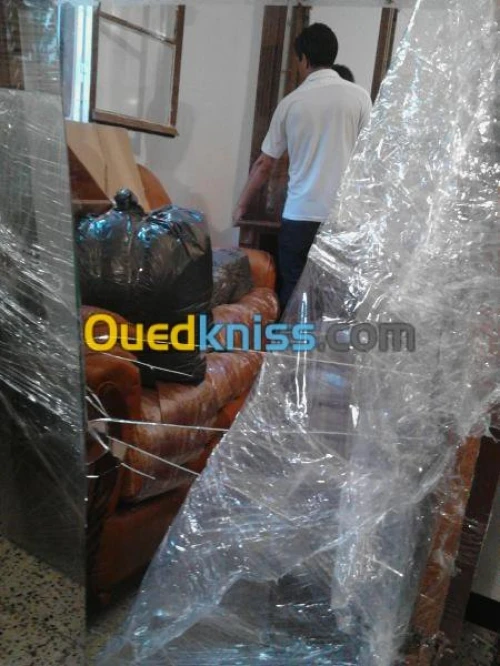 < DEMENAGEMENT TRANSPORT