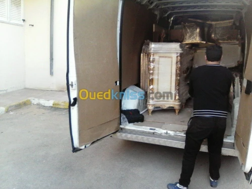 < DEMENAGEMENT TRANSPORT