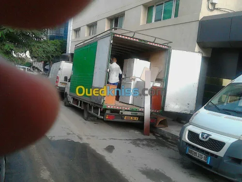 DEMENAGEMENT D'ENTREPRISES PARTICULIER>>