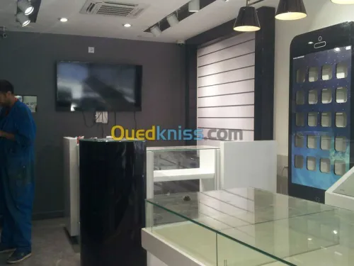 PVC-VERRE TREMPE-DECORE MAGASIN-ELECTR