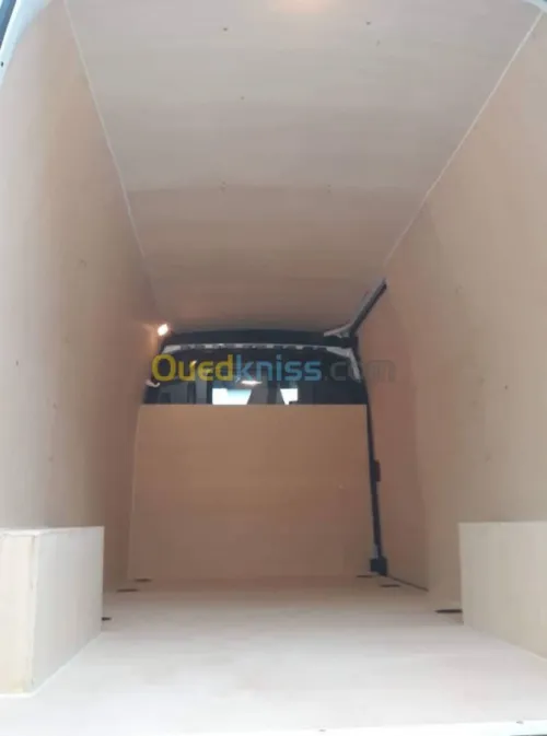 DEMENAGEMENT-MANUTENTIONS-TRANSPORT