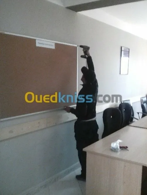 نقل وترحيل الاثاث في مختلف الاتجاهات TRANSPORT DÉMÉNAGEMENT \ B