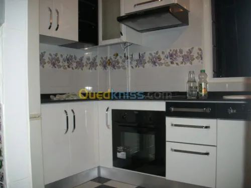 CUISINE EQUIPEE
