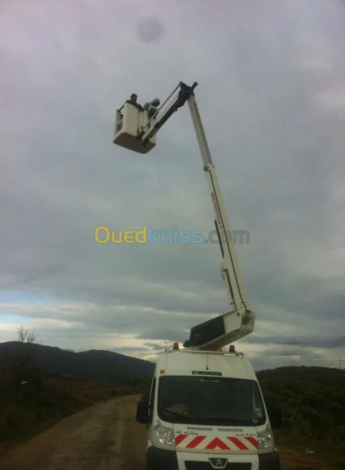 Location Boxer  Atelier Nacelle 14m