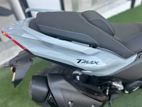 YAMAHA TMAX 560 TECHMAX ( SAFIA ) 2026