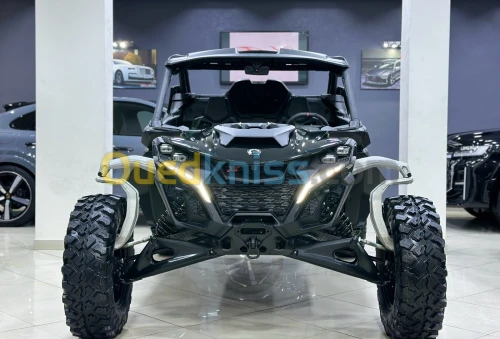 Can am NEW MAVERICK R 2024 240cv BLACK