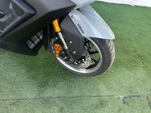 YAMAHA TMAX 560 TECHMAX ( SAFIA ) 2026