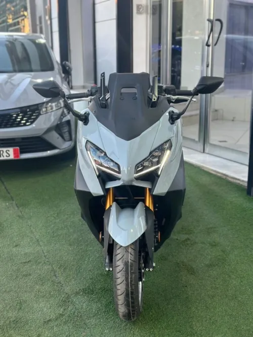 YAMAHA TMAX 560 TECHMAX ( SAFIA ) 2026