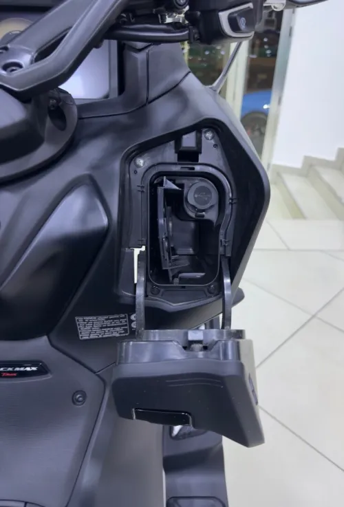 YAMAHA TMAX 560 2026 25 ANNIVERSARY ( SAFI )