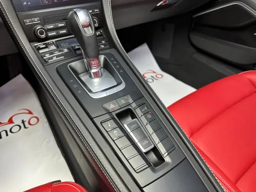 Porsche BOXTER 2024 2.0 TURBO 300cv FULL-OPTION