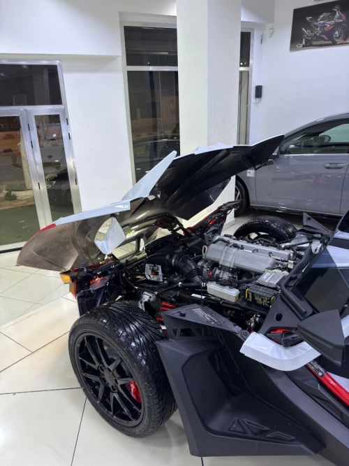 POLARIS SLINGSHOT 2025 ROUSH-EDITION 204cv