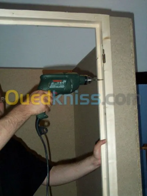 ferrage,montage, menuiserie