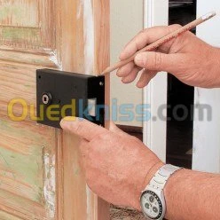 ferrage,montage, menuiserie