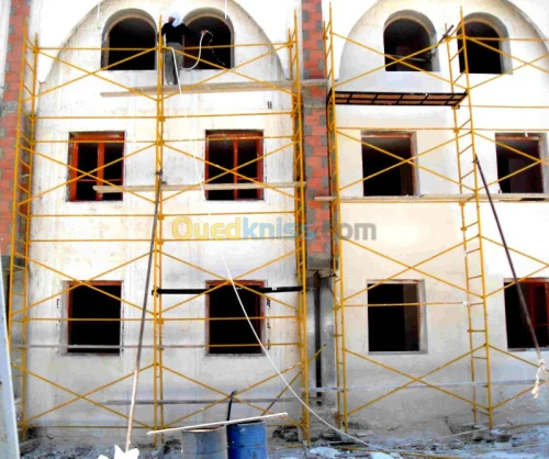 Revêtements de façades et peinture et tyrolienne 