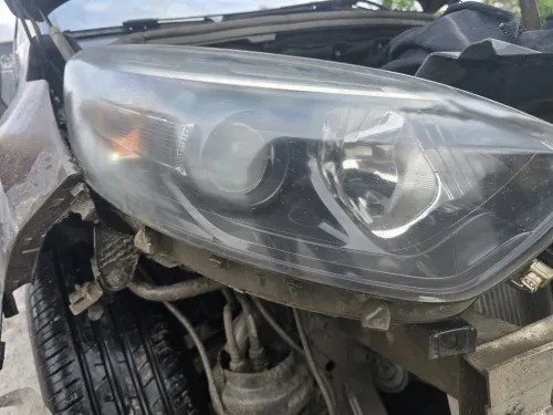 Phare renault captur droite
