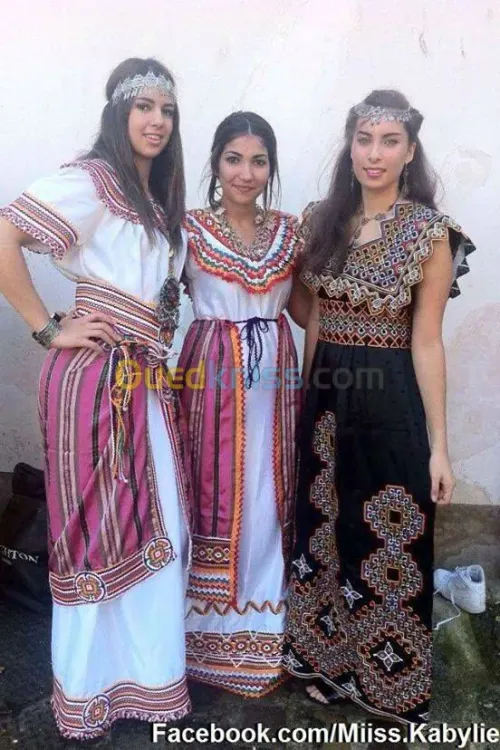 Couture de tout type de robes.