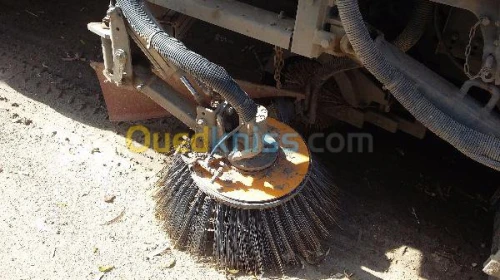 Balais pour divers type de balayeuse