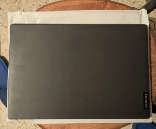 Lenovo v15 ada
