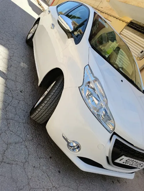 Peugeot 208 2015 Access Facelift