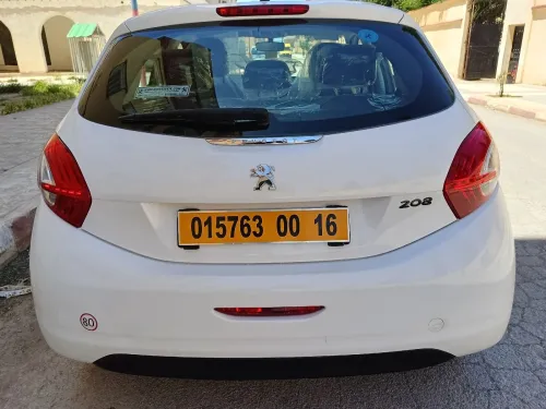 Peugeot 208 2015 Access Facelift
