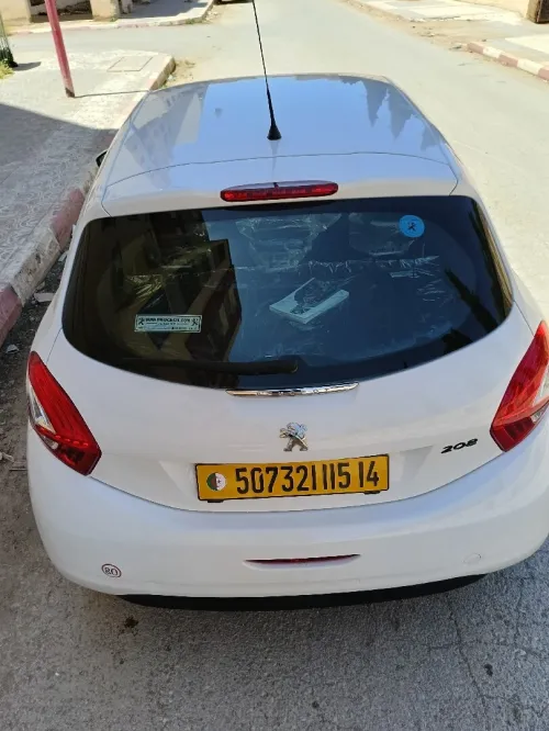 Peugeot 208 2015 Access Facelift