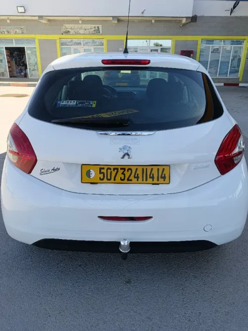 Peugeot 208 2014 Active