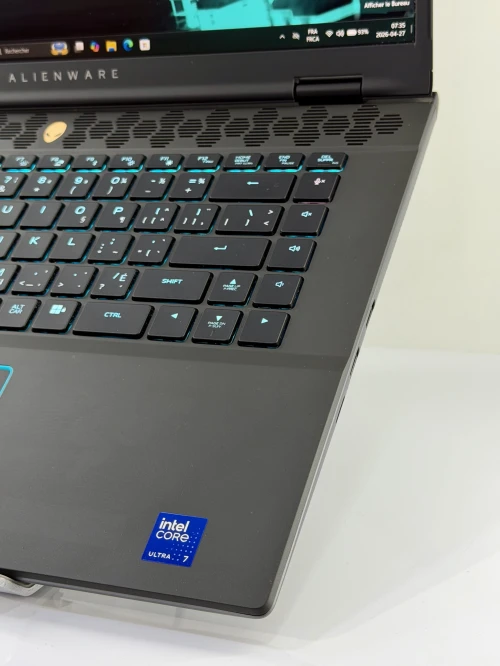 DELL ALIENWARE M16 R2 ULTRA-7 / 16GB DDR5 / 1TB SSD NVME / NVIDIA RTX 4060 08 GB GDDR6 140W