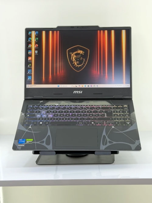 MSI CYBORG i5H/16GO DDR5/512SSD NVME/NVIDIA RTX 5050 08 GO GDDR7