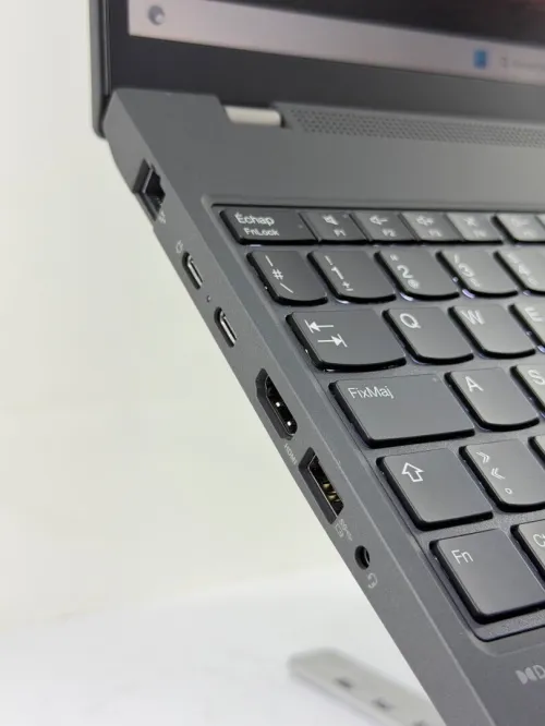 LENOVO THINKPAD PRO T16 TACTILE R7 PRO/16GO DDR5 6400/512SSD NVME
