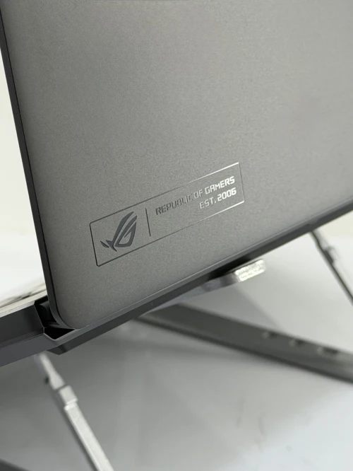 ASUS ROG ZEPHYRUS G16 OLED ULTRA-9/32GO RAM DDR5/2TB SSD NVME/NVIDIA RTX 4090 16GO VRAM