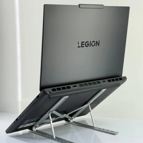 LÉGION 5 OLED R7 350W AI / 16GO RAM DDR5 / 1TB SSD NVME GEN5 / NVIDIA RTX 5070 08 GO GDDR7 140W