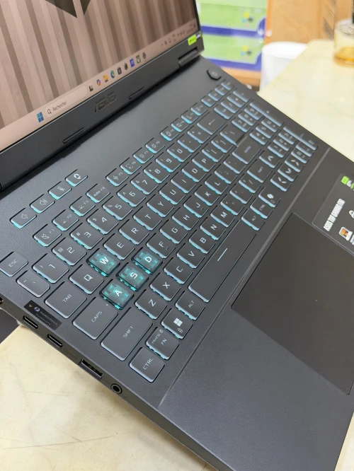 ASUS TUF GAMING F16 i7-14650HX/16GO RAM DDR5/512SSD NVME/NVIDIA RTX 5060 08GO GDDR7