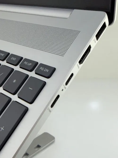 HP OMNIBOOK 5 PRO AI 16 TACTILE ULTRA-7 255/16GO DDR5/1TB SSD NVME GEN5/INTEL R GRAPHIQUE 08 GO