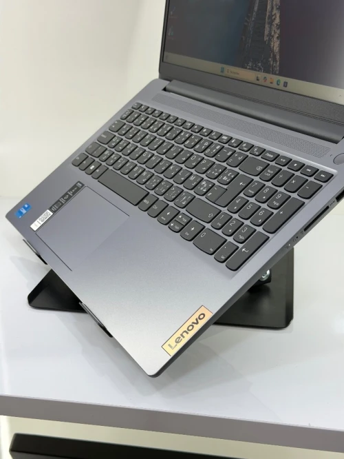 LENOVO IDEAPAD I3/13TH/08GO/256SSD NVME