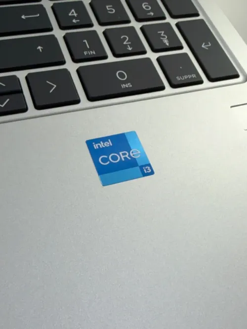 LAPTOP HP 15