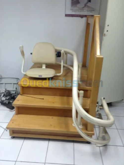 FAUTEUIL MONTE ESCALIER DROIT