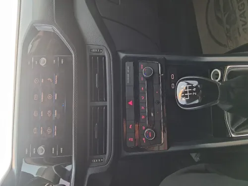 Volkswagen T-cross 2021 