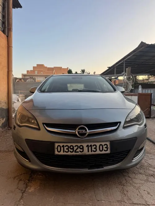 Opel Opel astra 2013 la toute 2013 