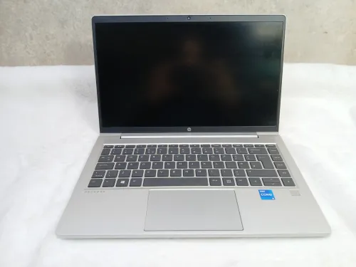 HP Probook 440 G8 / i5-11eme / 256Ssd / 8 RAM / 14"