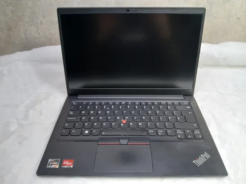 Lenovo E14 / Ryzen7 5eme / 512 Ssd / 16RAM/ 14"