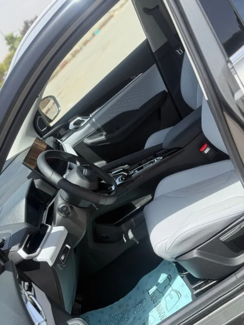 Geely Coolray 2025 
