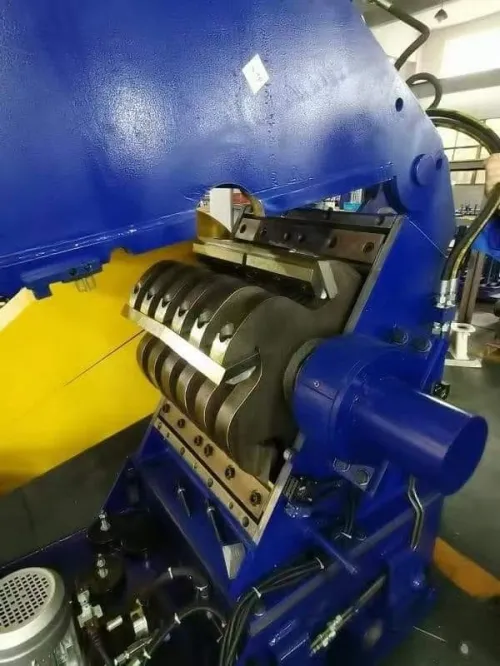 Fabricant des broyeurs industriel de haut qualité et deffirent modèle 