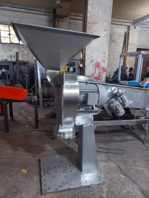Fabricant des broyeurs industriel de haut qualité et deffirent modèle 