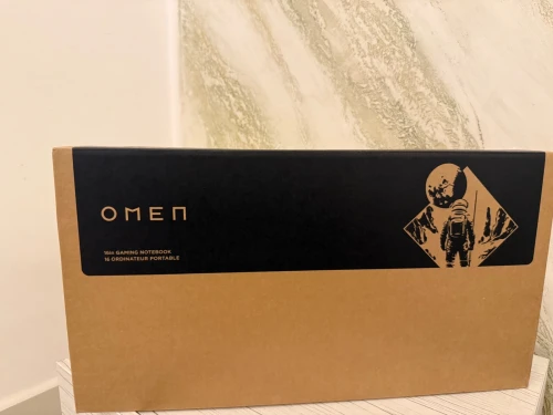 HP Omen 16  I7 14650HX 16gb 1TB RTX 5060 240Hz