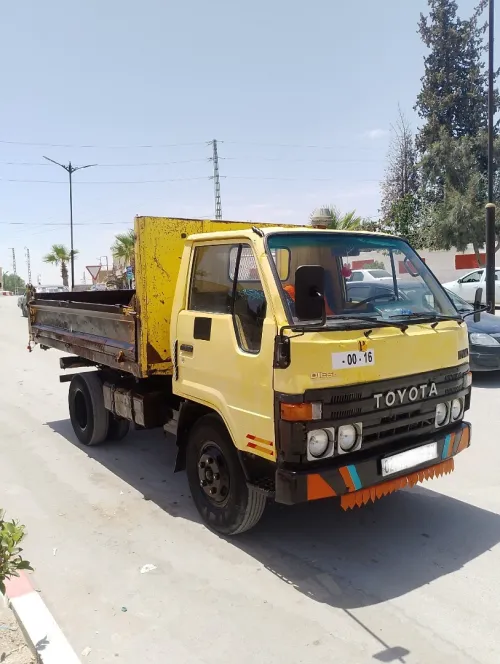 TOYOTA DYNA Bu65 1985