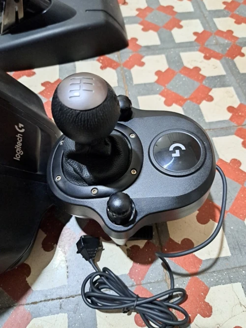Volant logitech g920 + shifter 10/10 prix affaire