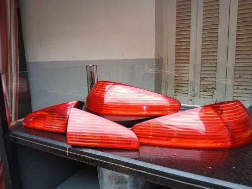 Feux rouges Peugeot 607